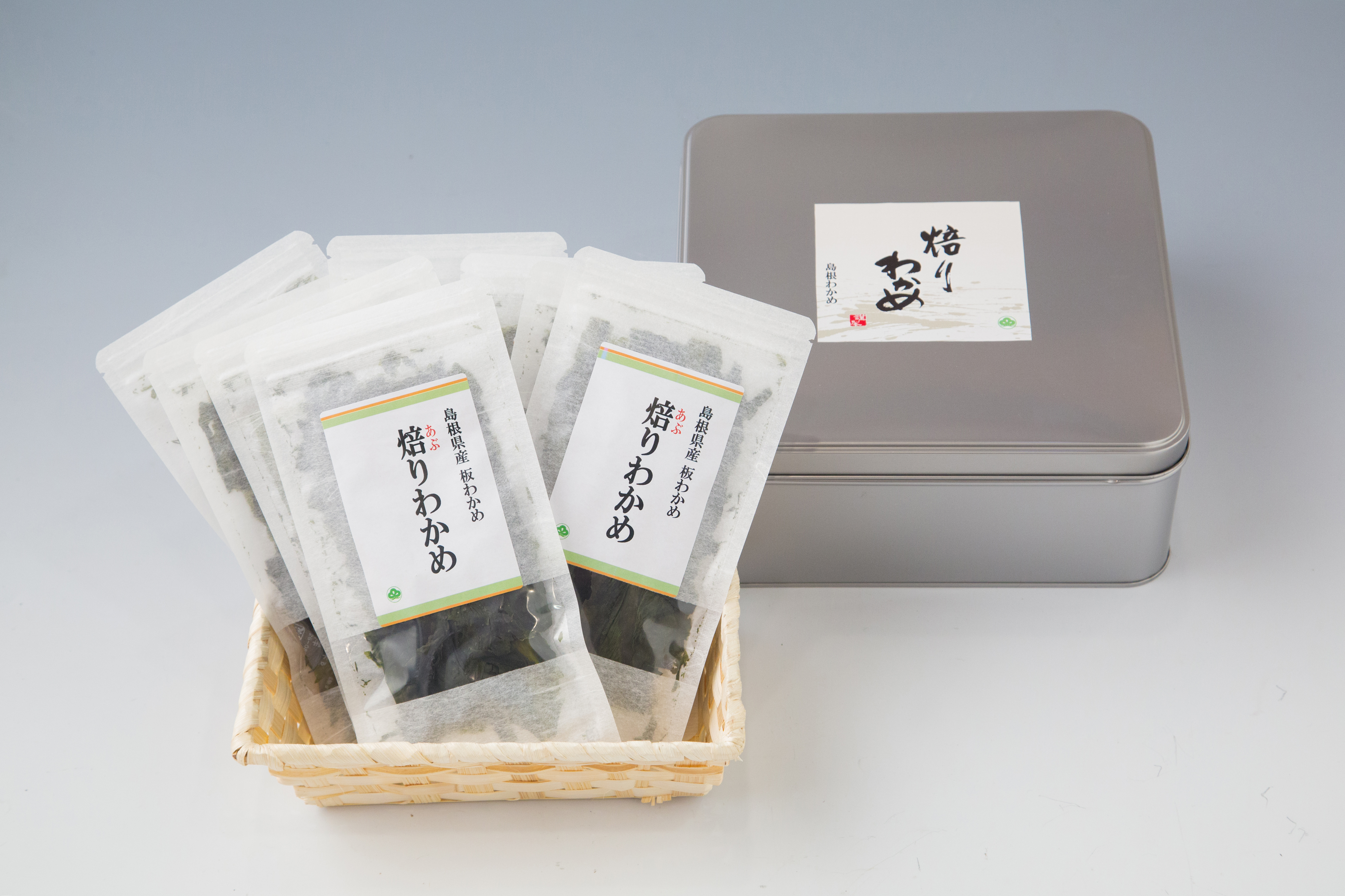 (B104)焙りわかめ缶入り