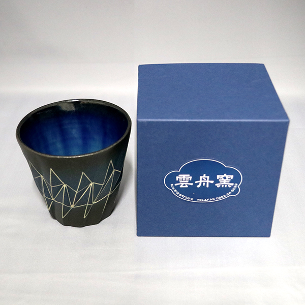 縹繧(ひょううん)幾何文マグ