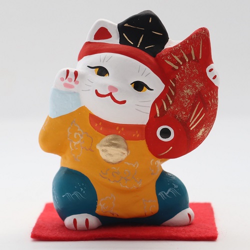 招き猫　神楽たいもちくん