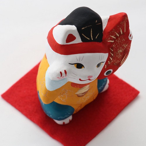 招き猫　神楽たいもちくん