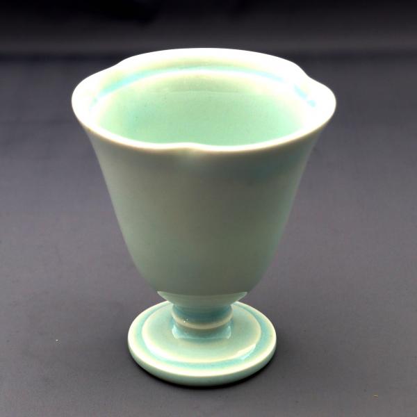 青白磁輪花ワインカップ