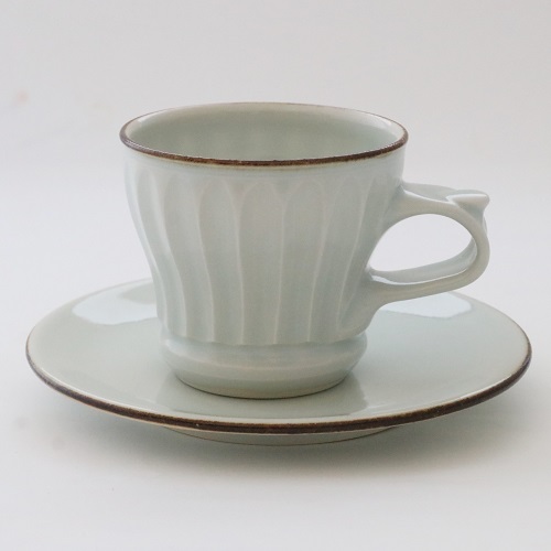 白磁しのぎ　コーヒー碗皿